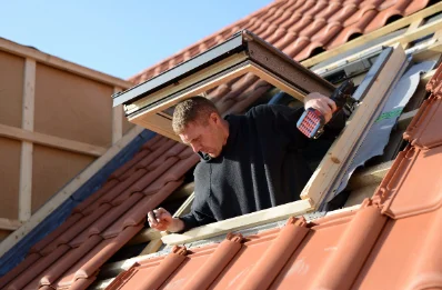 Pose de fenêtres de toit Velux à Lagorce